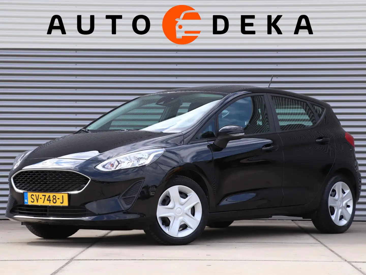 Ford Fiesta 1.1 Trend *Navigatie*Airco*Bluetooth* Zwart - 1