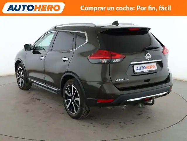 Nissan X-Trail view 4