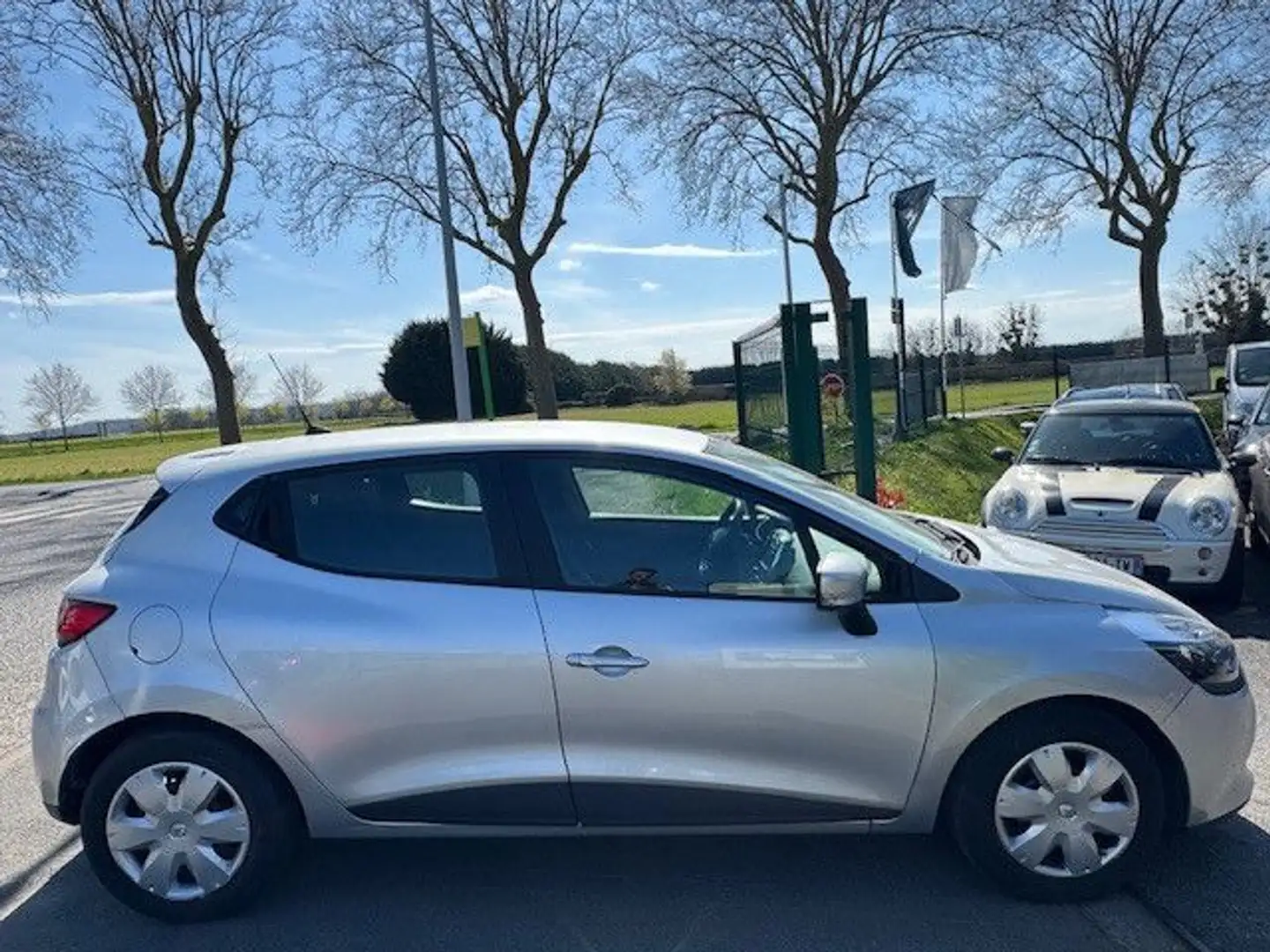Renault Clio RENAULT CLIO IV 1.5 DCI 75 EXPRESSION ECO2 Szürke - 2