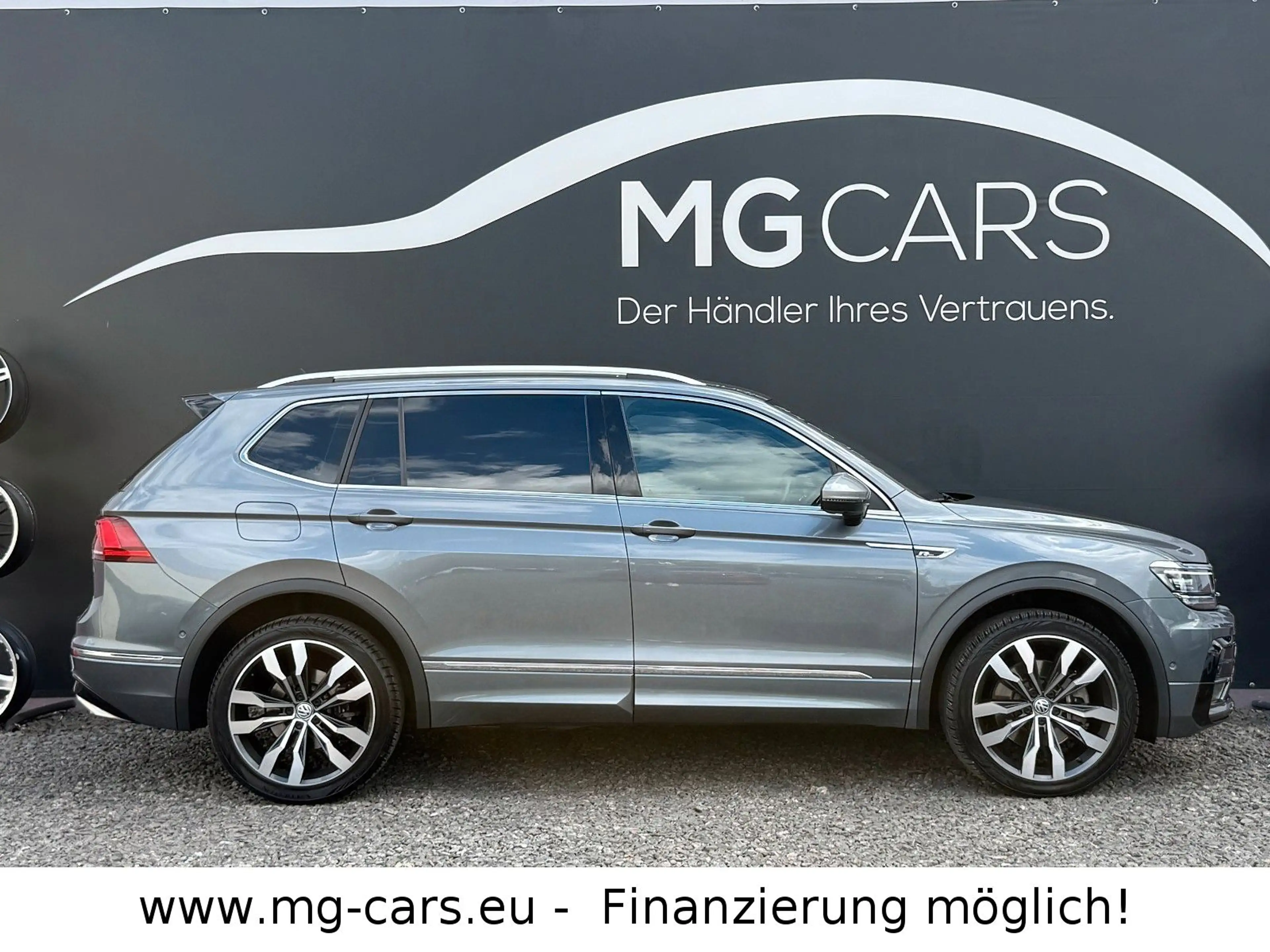 Volkswagen Tiguan Allspace Highline 4Motion~R-Line~7'Sitzer — photo 3