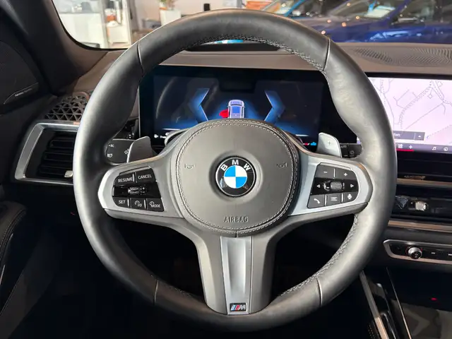 BMW X5 view 16