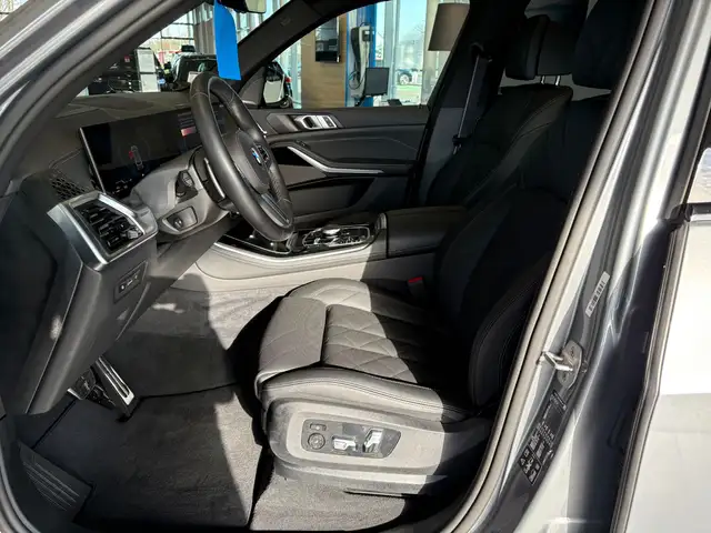 BMW X5 view 12