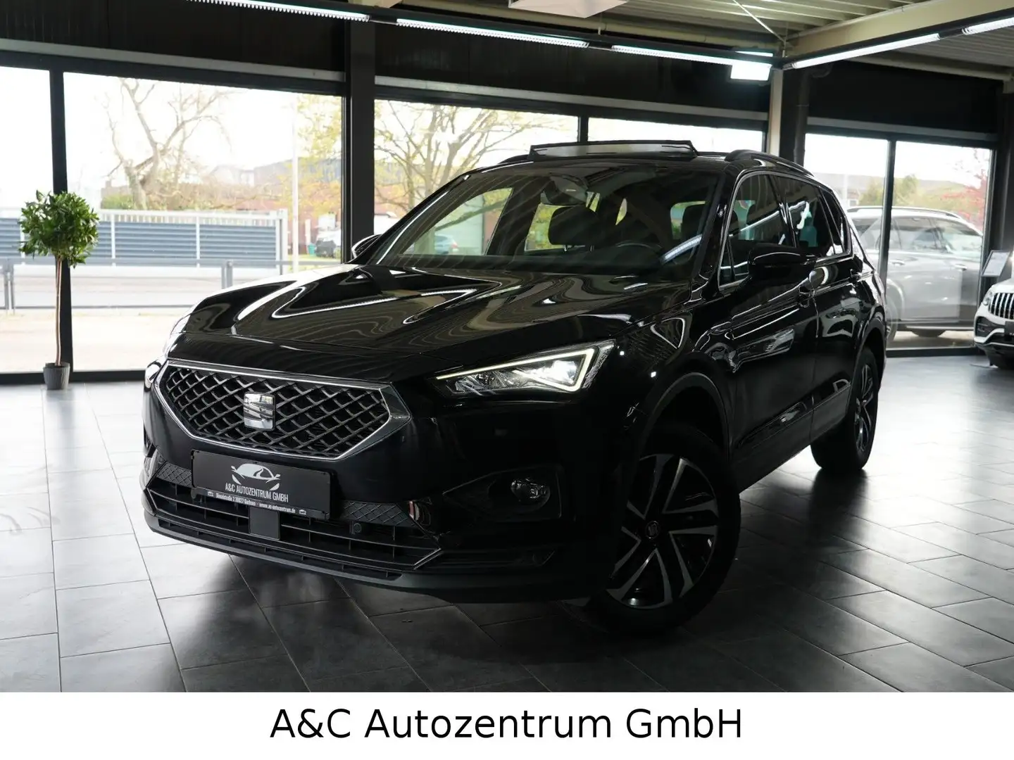 SEAT Tarraco 2.0 TDI Style 4-Drive 7 Sitzer Schwarz - 2