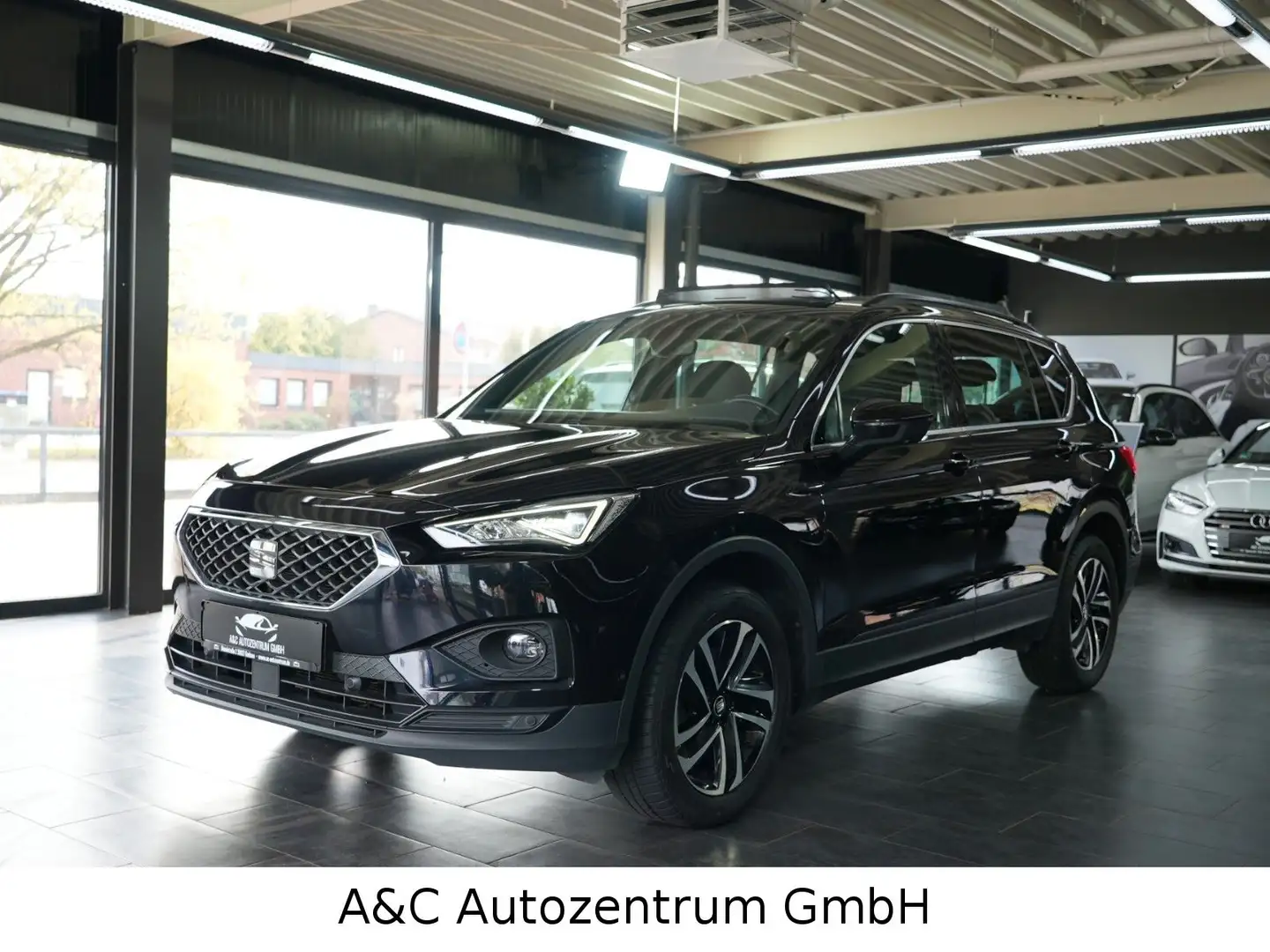 SEAT Tarraco 2.0 TDI Style 4-Drive 7 Sitzer Schwarz - 1