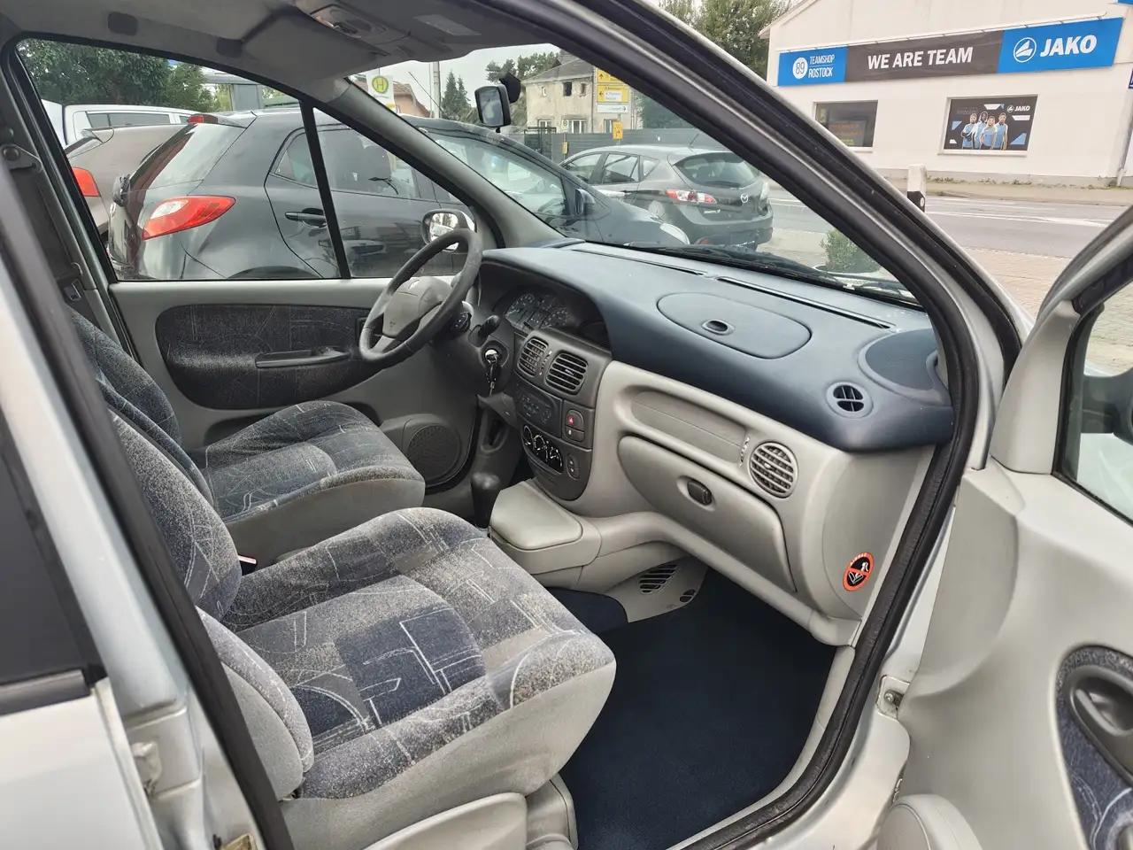 Renault Scenic 1.6 16V WENIG KM AUTOMATIC, foto 12