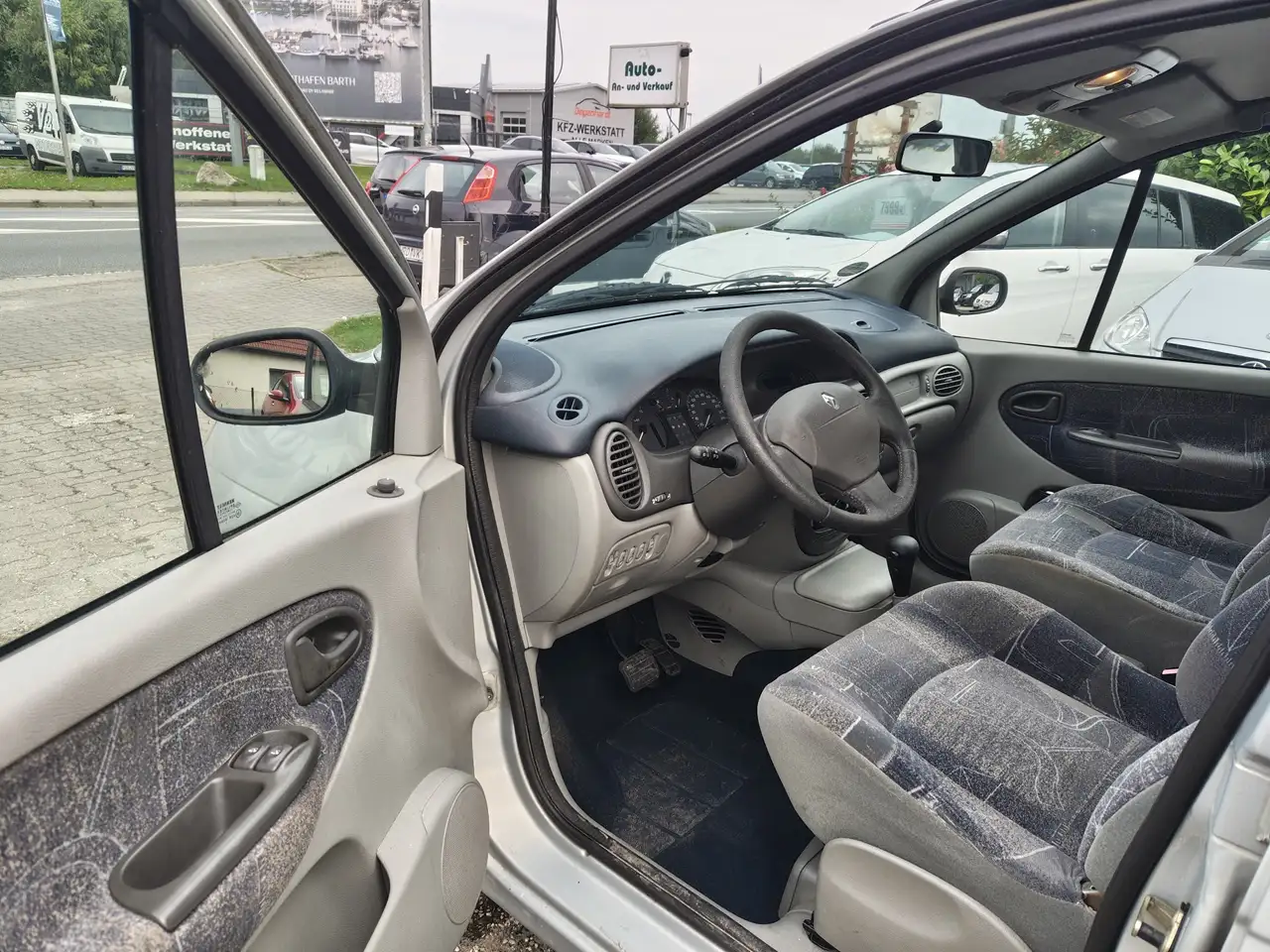 Renault Scenic 1.6 16V WENIG KM AUTOMATIC, foto 8