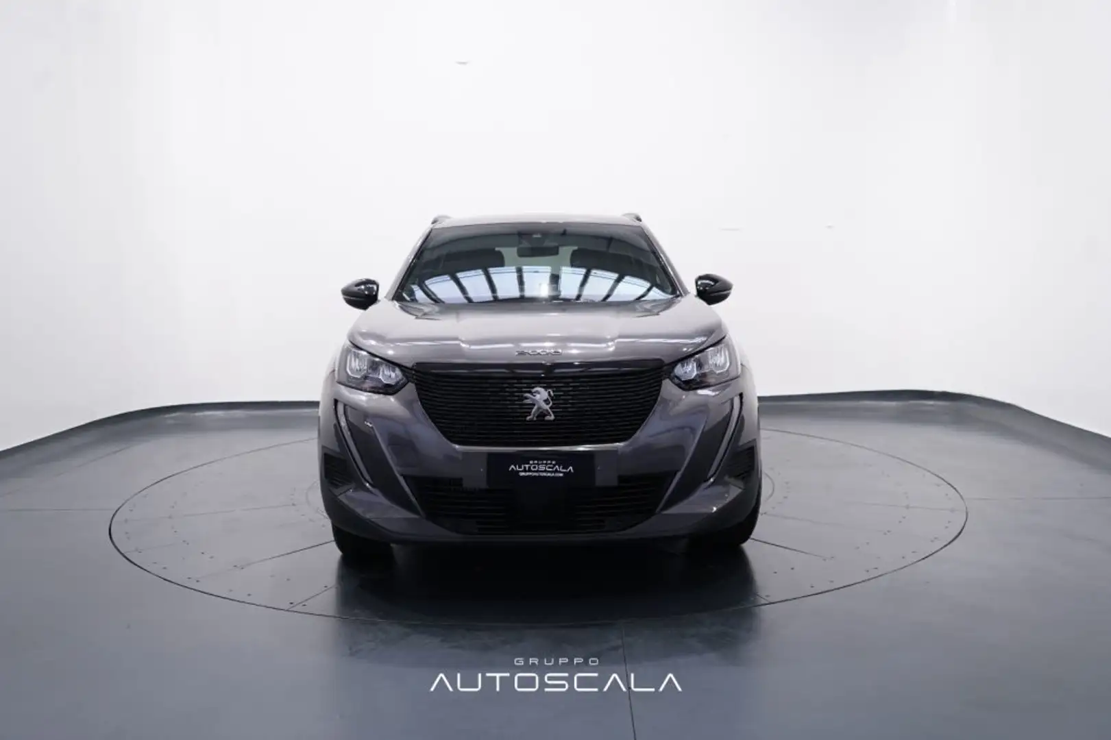 Peugeot 2008 1.2 PureTech 130cv S&S EAT8 Style Gri - 2