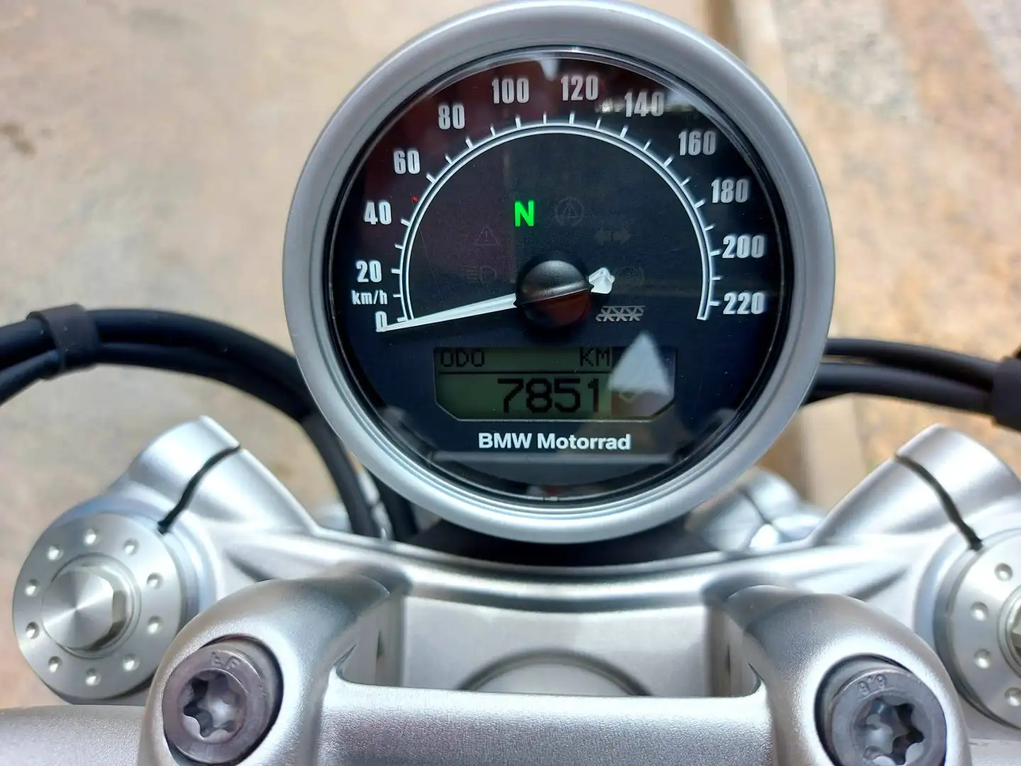 BMW R nineT Pure Gris - 2