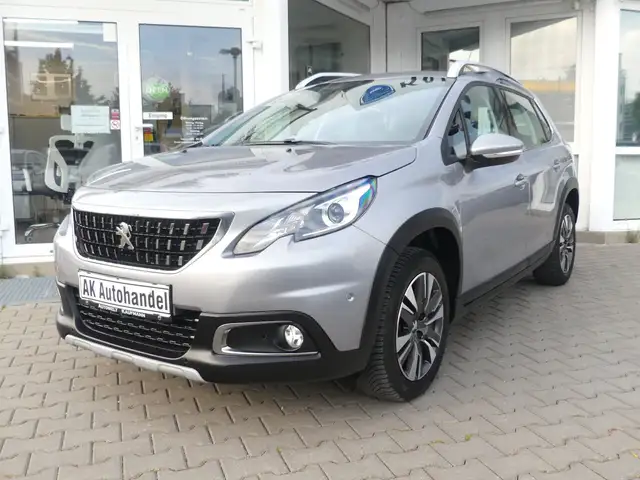 Peugeot 2008 Allure PureTech LED Kamera Teilleder 1.Hand
