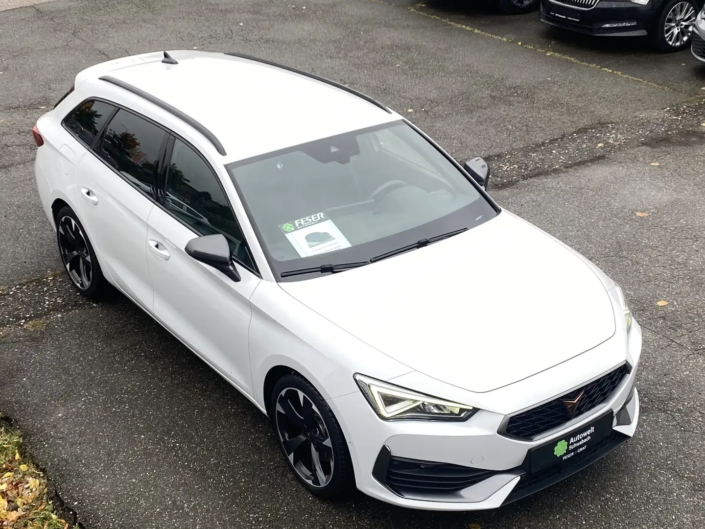 CUPRA Leon ST 1.4 DSG e-hybrid APP LED NAVI Weiß - 1