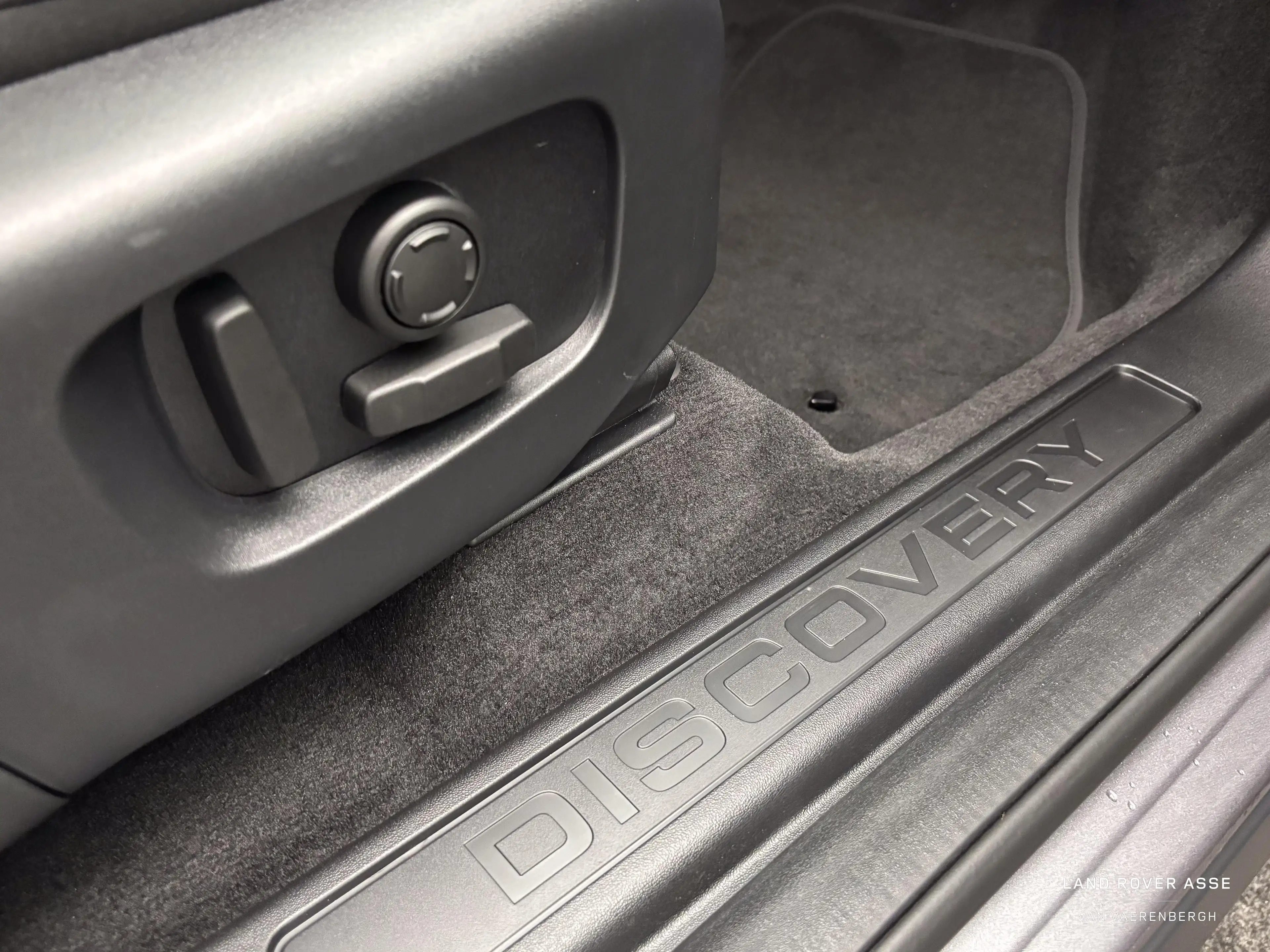 Land Rover Discovery Sport P270e S AWD Auto. 25.5MY — photo 11