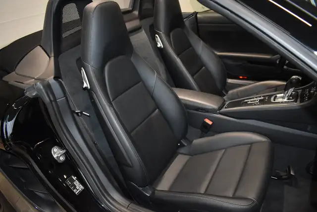 Porsche 718 Boxster // Sportabgas // 19.000km Ansicht 19