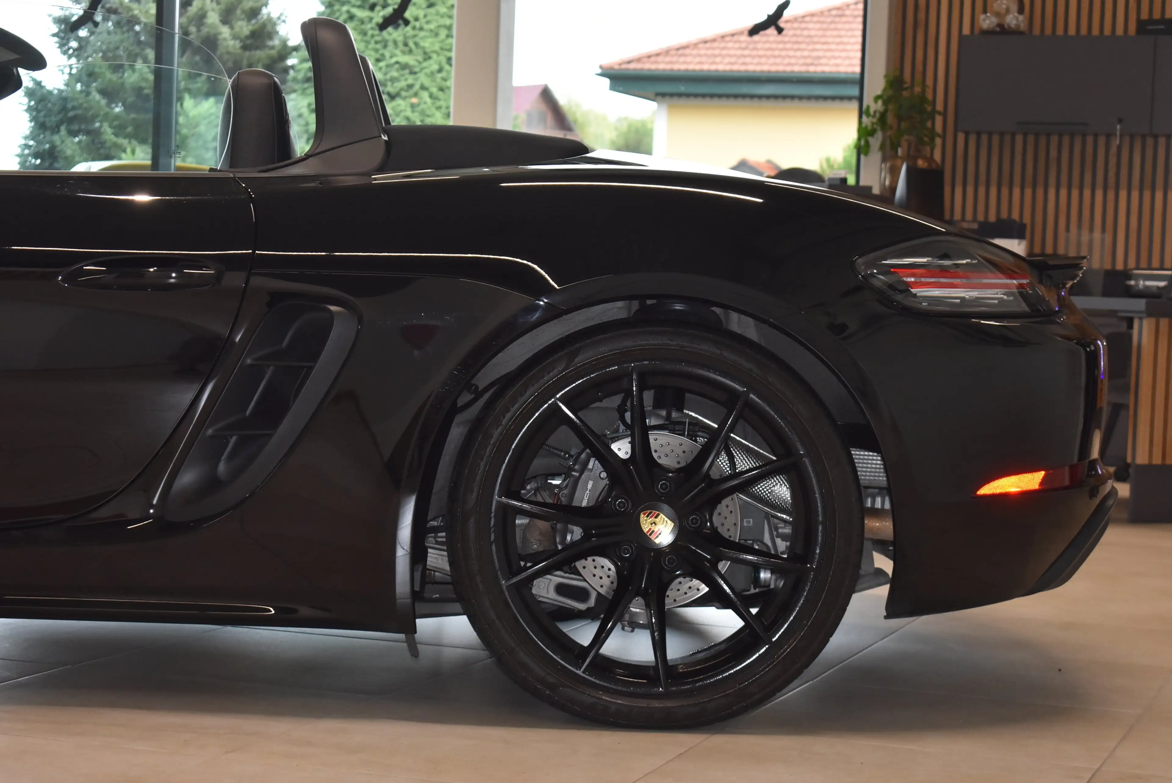 Porsche 718 Boxster // Sportabgas // 19.000km — photo 5
