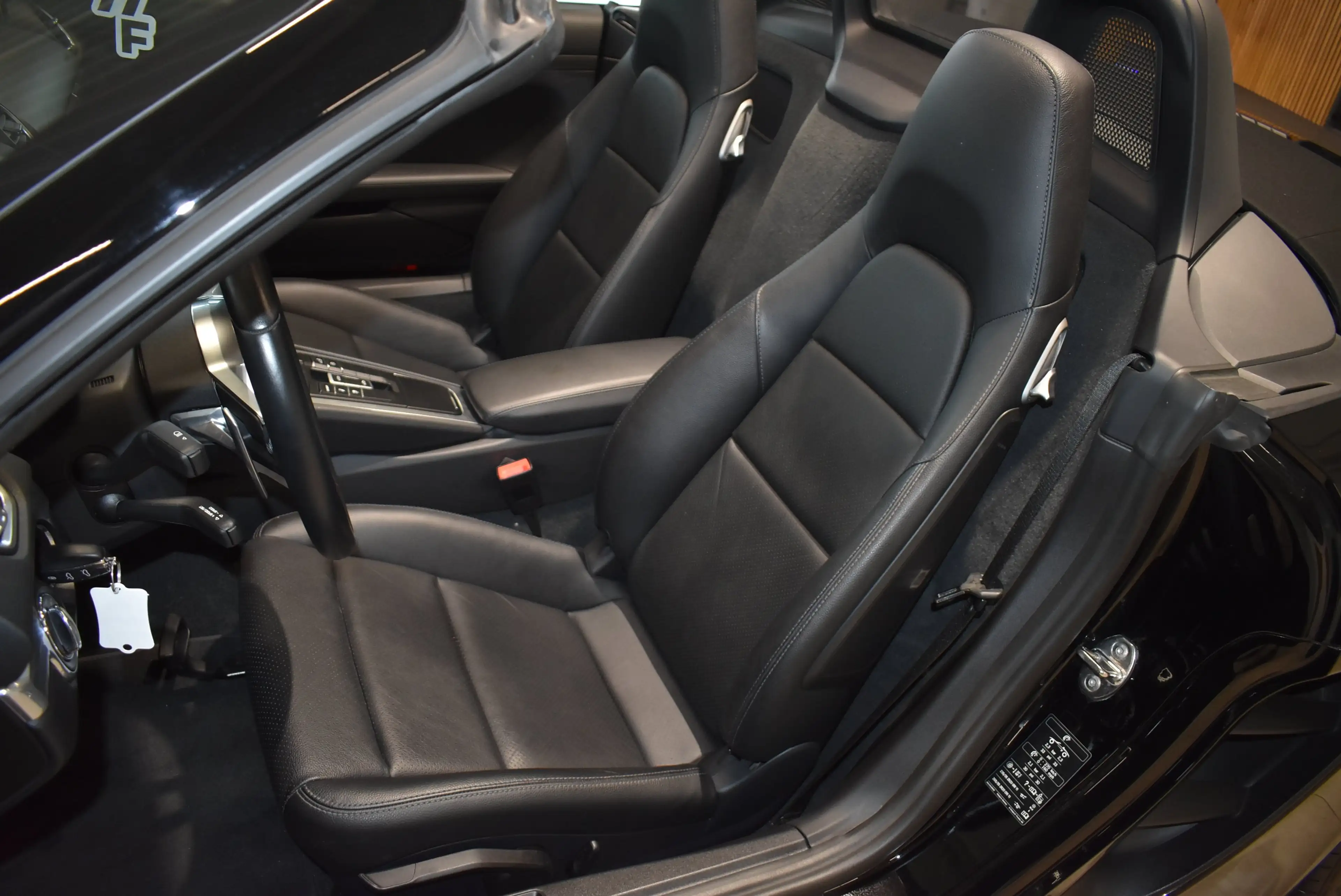 Porsche 718 Boxster // Sportabgas // 19.000km — photo 16