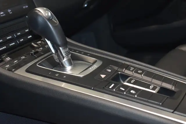 Porsche 718 Boxster // Sportabgas // 19.000km Ansicht 17