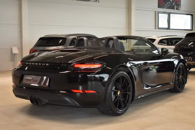 Porsche 718 Boxster // Sportabgas // 19.000km Ansicht 8