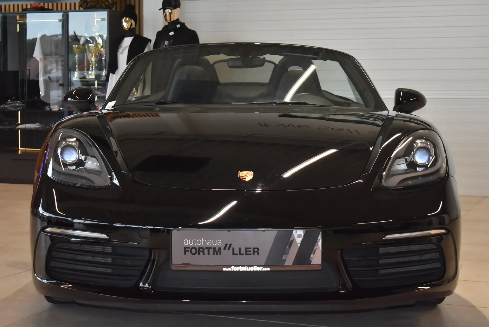 Porsche 718 Boxster // Sportabgas // 19.000km Schwarz - 2