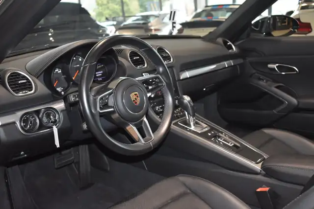 Porsche 718 Boxster // Sportabgas // 19.000km Ansicht 14