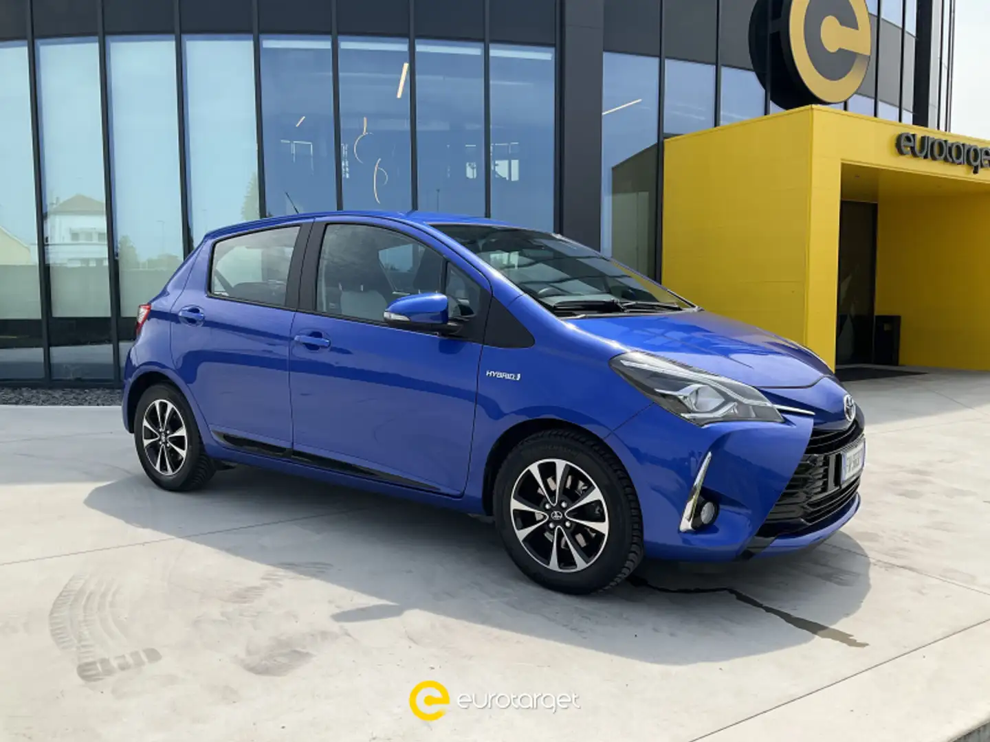 Toyota Yaris 1.5 Hybrid 5 porte Active Blu/Azzurro - 1