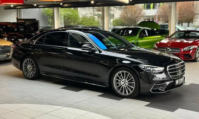 Mercedes-Benz 450 view 4