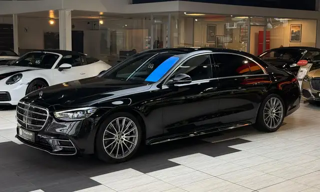 Mercedes-Benz 450 view 2
