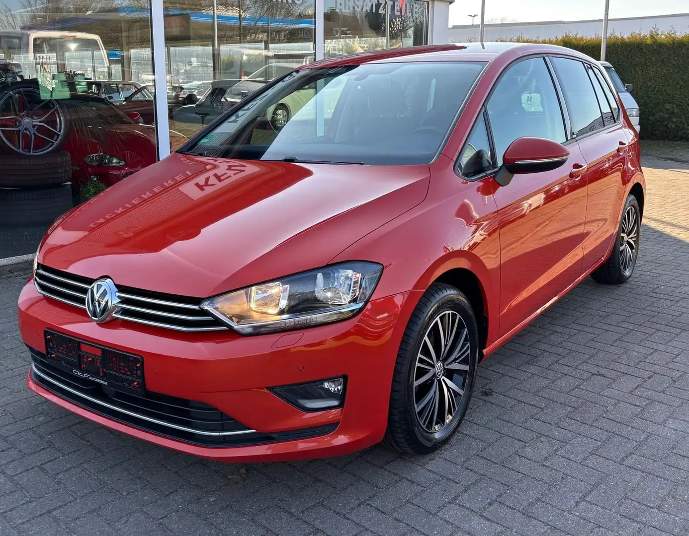 Volkswagen Golf Sportsvan /Navigation Orange - 1