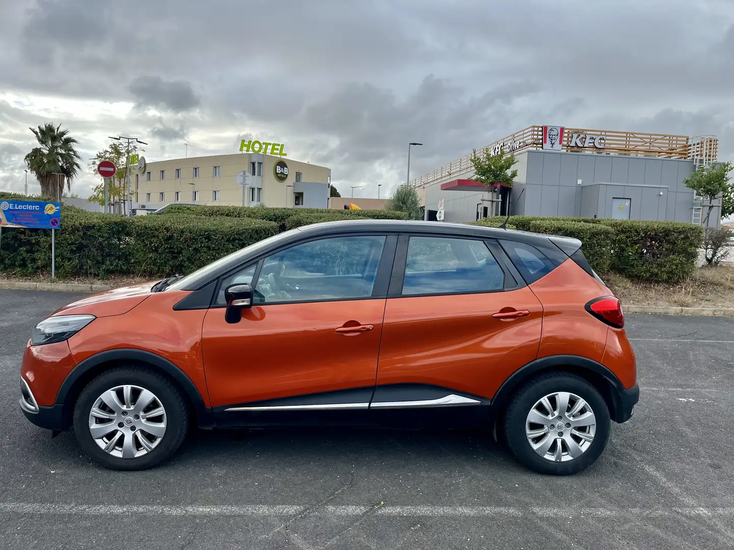 Renault Captur dCi 90 Energy S&S eco² Zen - 2