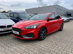 Ford Focus Lim. ST RECARO*NAVI*CAM*SPURH*STZH*LHZ