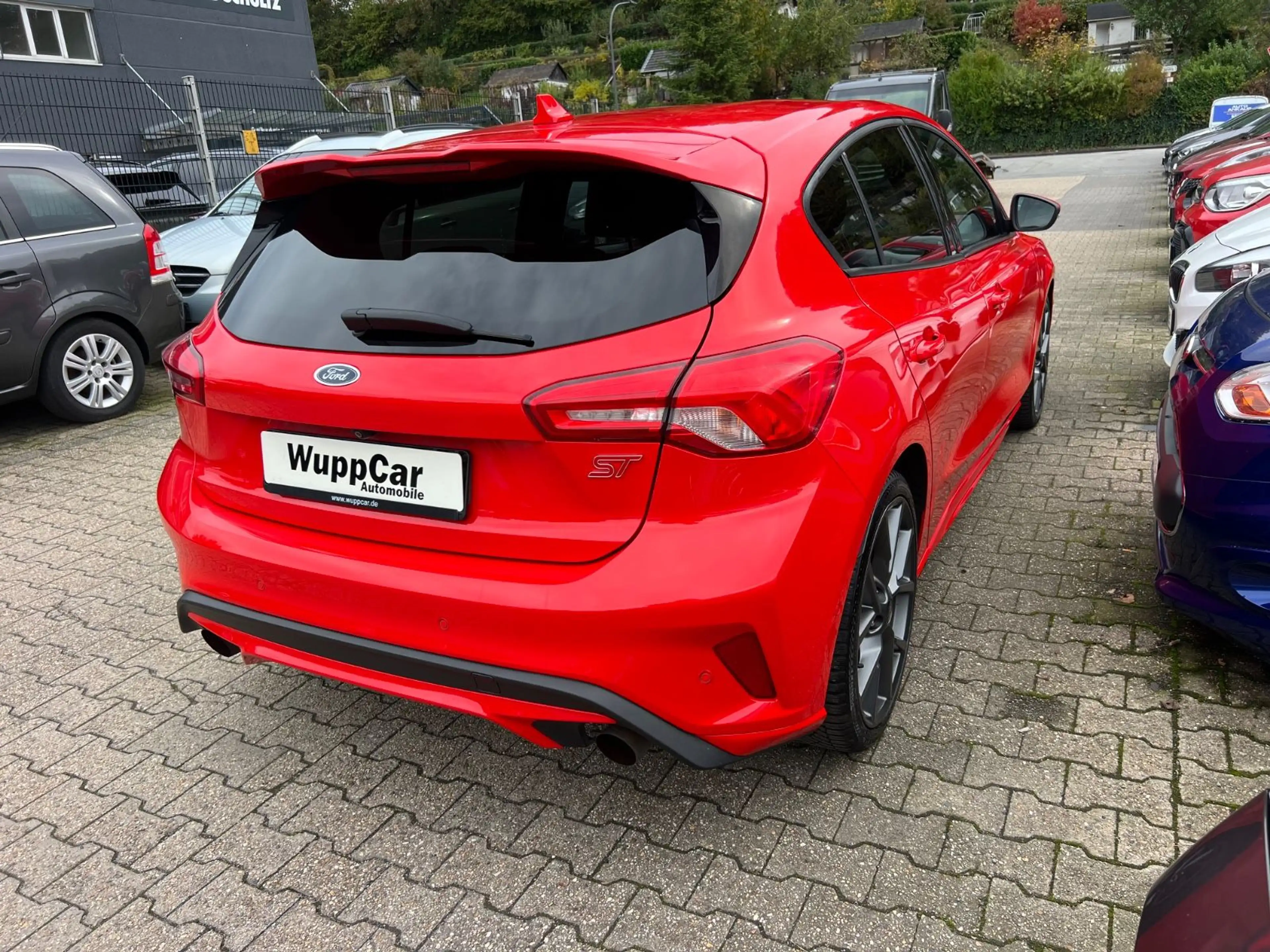 Ford Focus Lim. ST RECARO*NAVI*CAM*SPURH*STZH*LHZ — photo 3