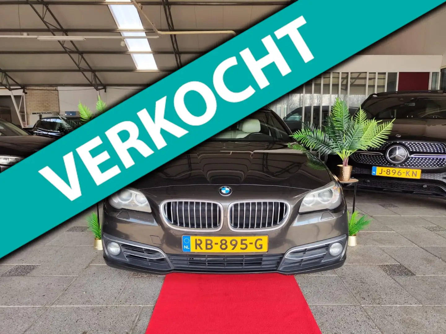 BMW 520 5-serie Touring 520D AUT High Executive PANO! 2015 Bruin - 1