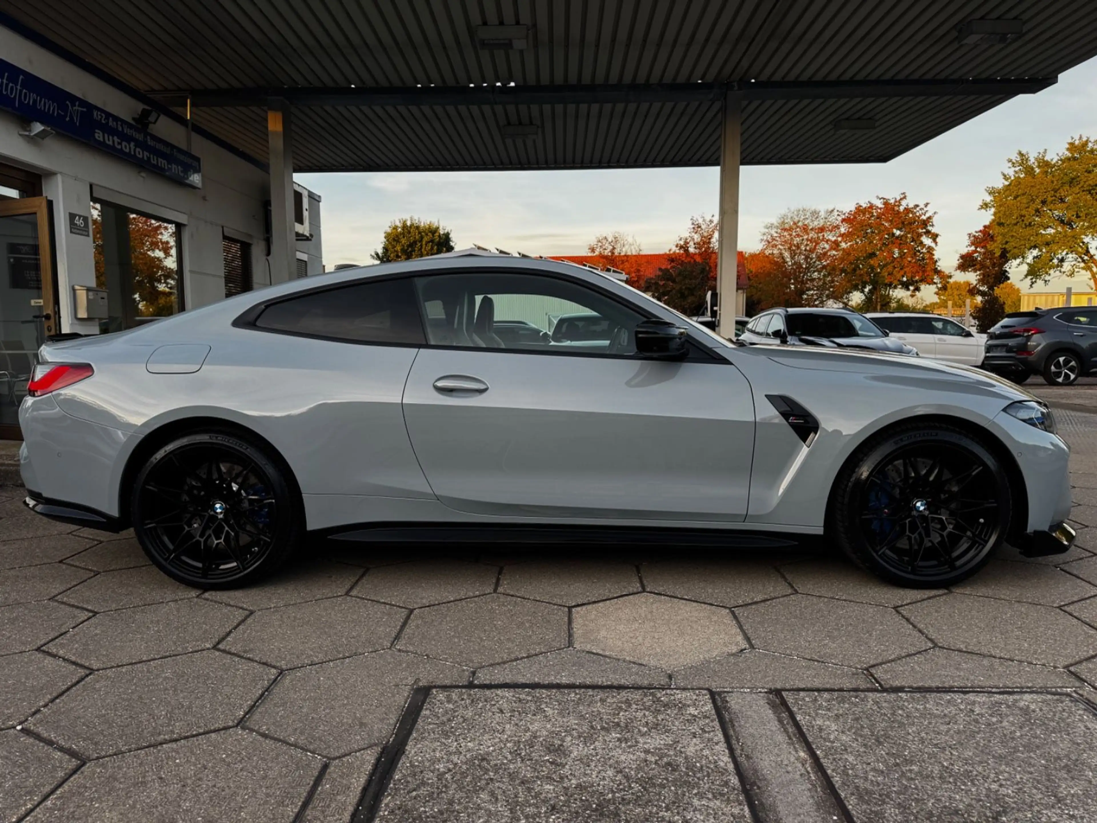 BMW M4 Competition/CSL/SCHALENSITZE/KEYLESS/HUD/H&K — photo 2