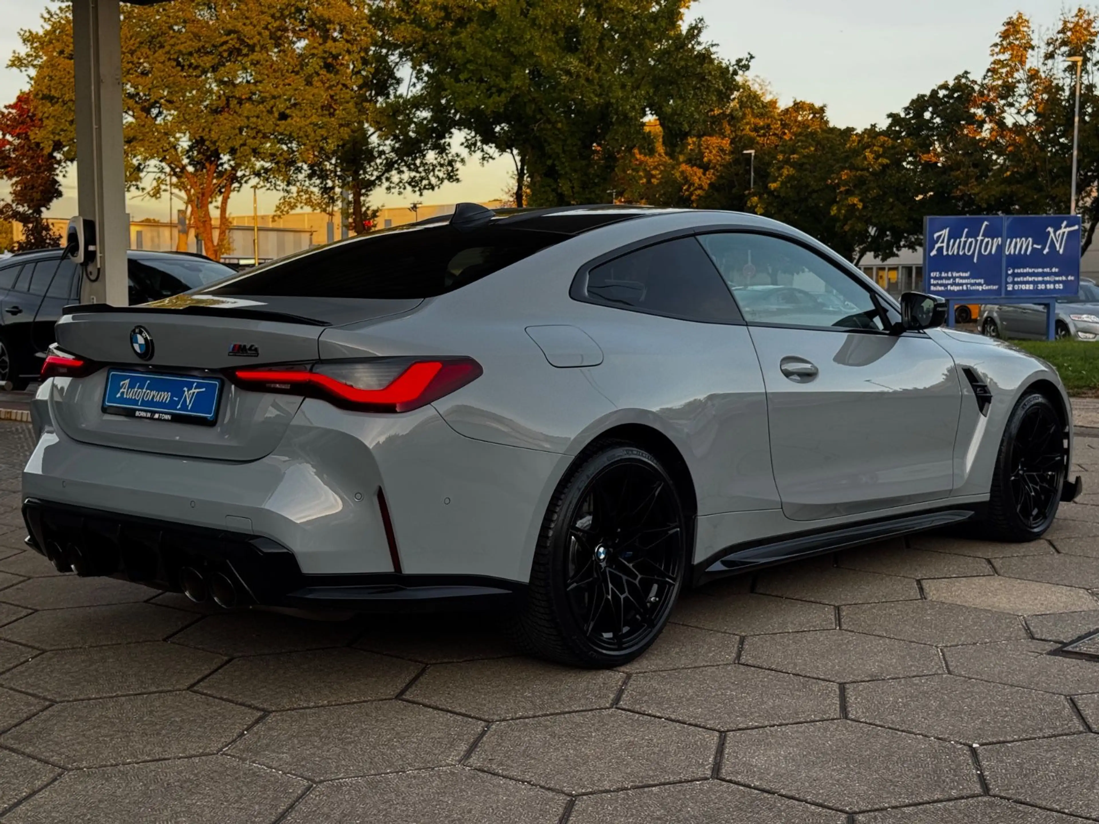BMW M4 Competition/CSL/SCHALENSITZE/KEYLESS/HUD/H&K — photo 3