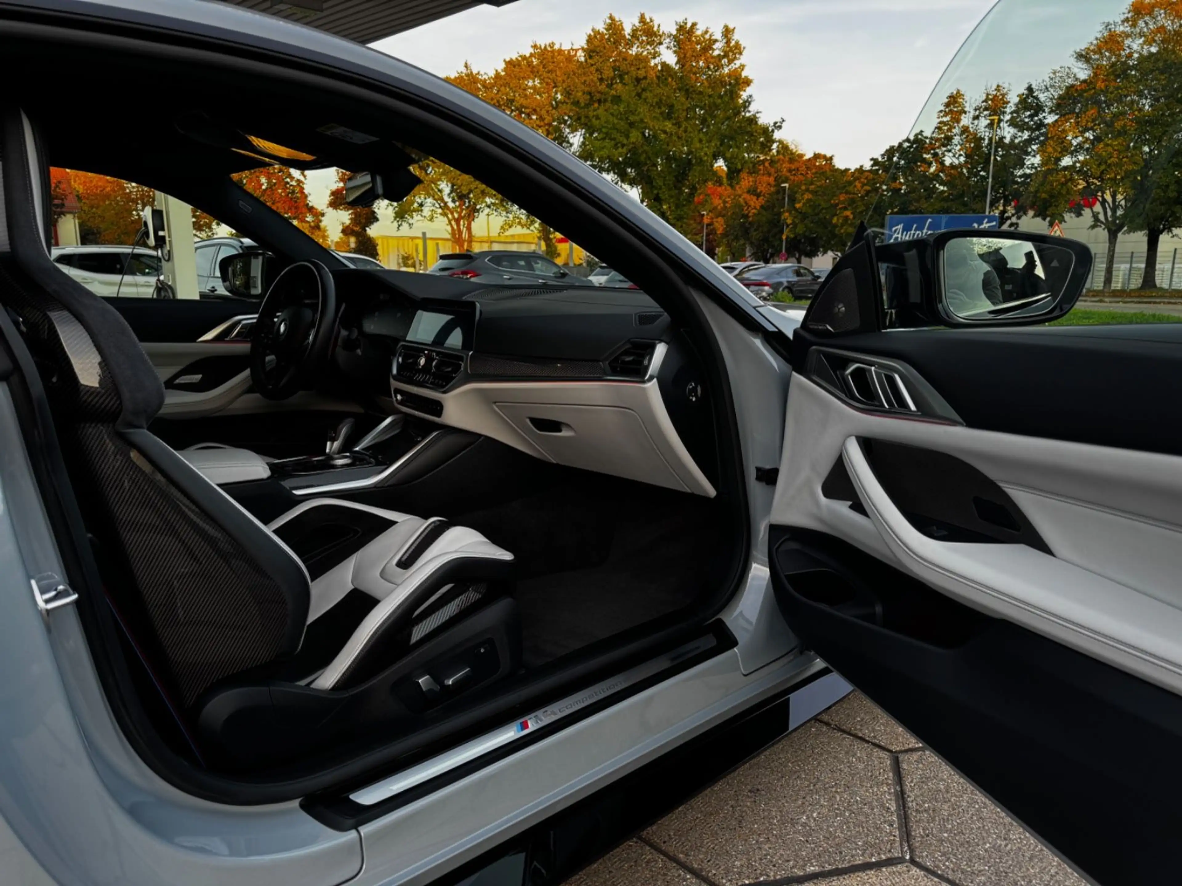 BMW M4 Competition/CSL/SCHALENSITZE/KEYLESS/HUD/H&K — photo 9
