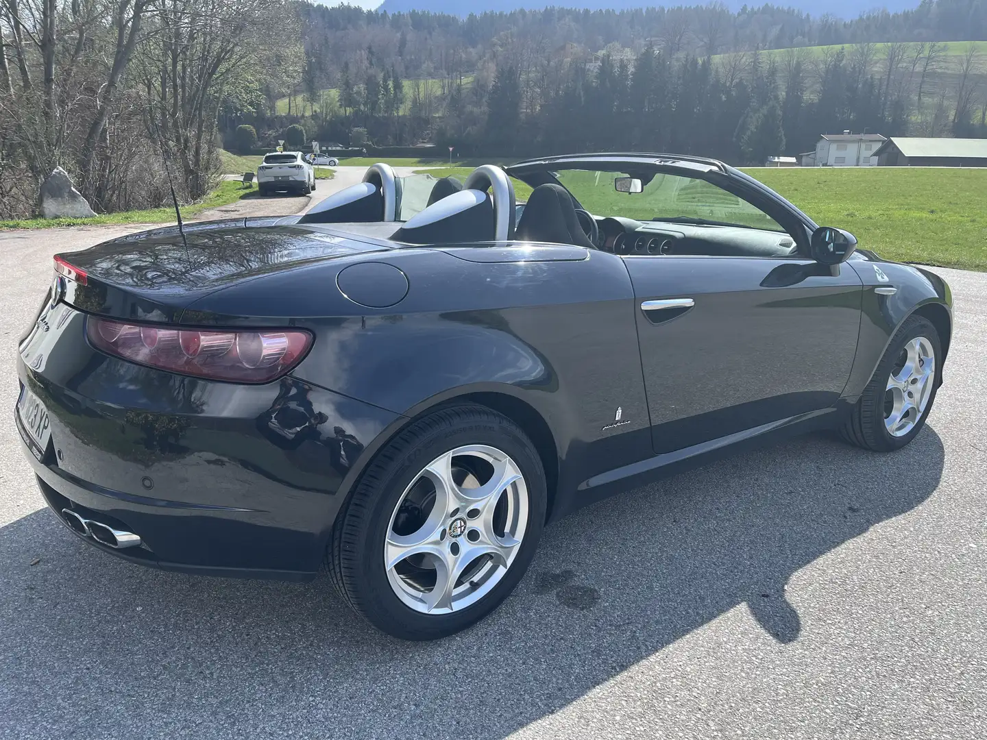 Alfa Romeo Spider Spider 2,4 JTDM Schwarz - 2