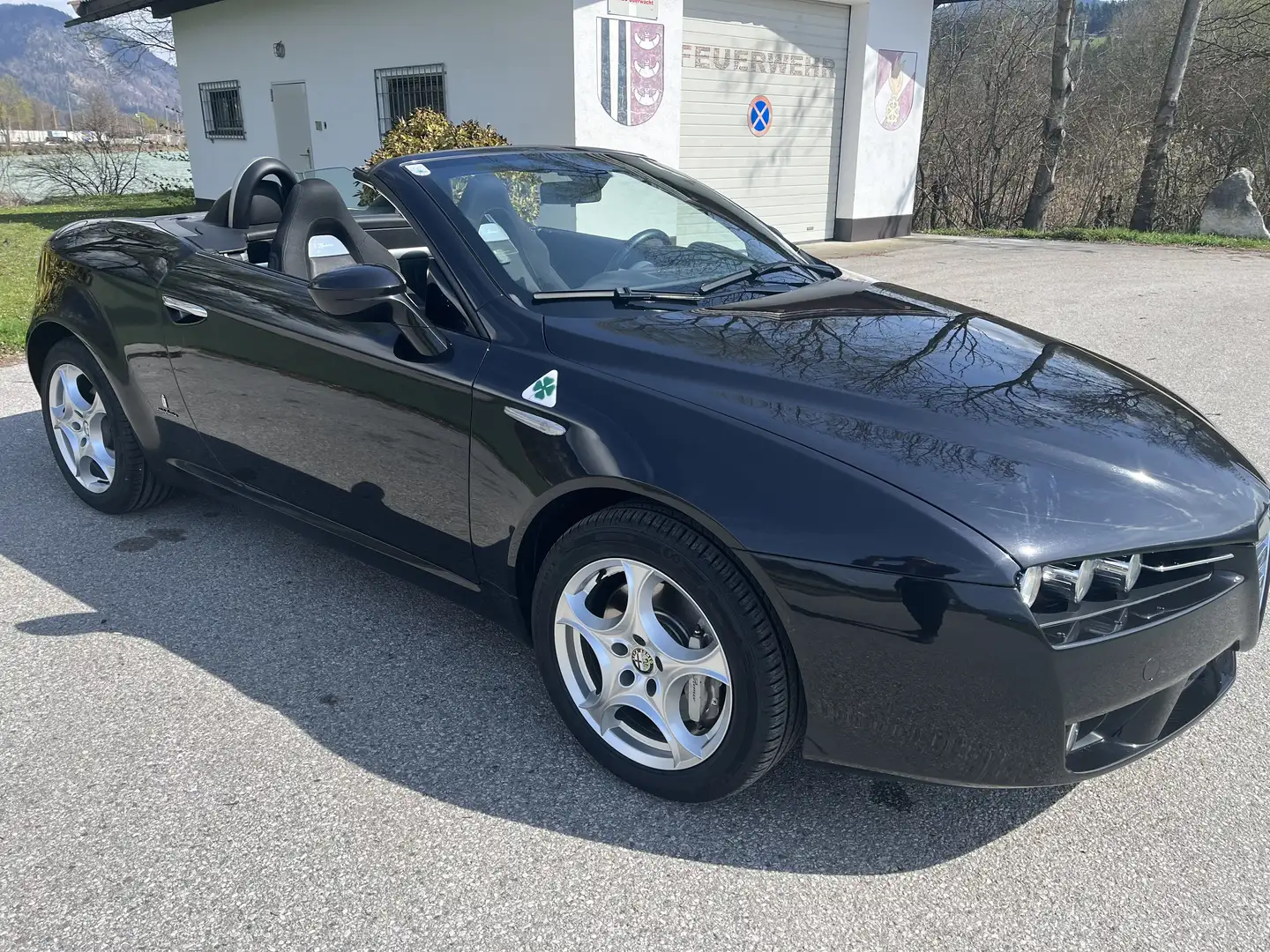Alfa Romeo Spider Spider 2,4 JTDM Schwarz - 1