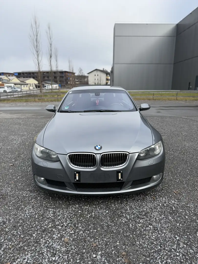 BMW 330 330d Cabrio - 1