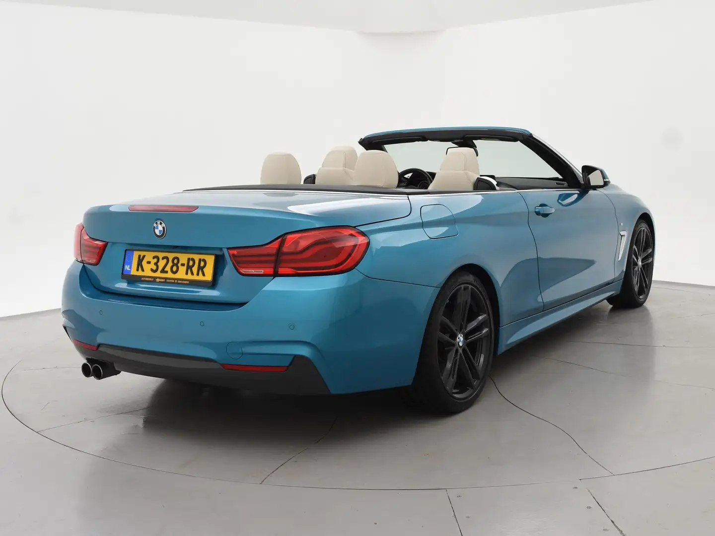 BMW 420 4-serie Cabrio 420i M-SPORT + NEKVERWARMING | HEAD Blauw - 2