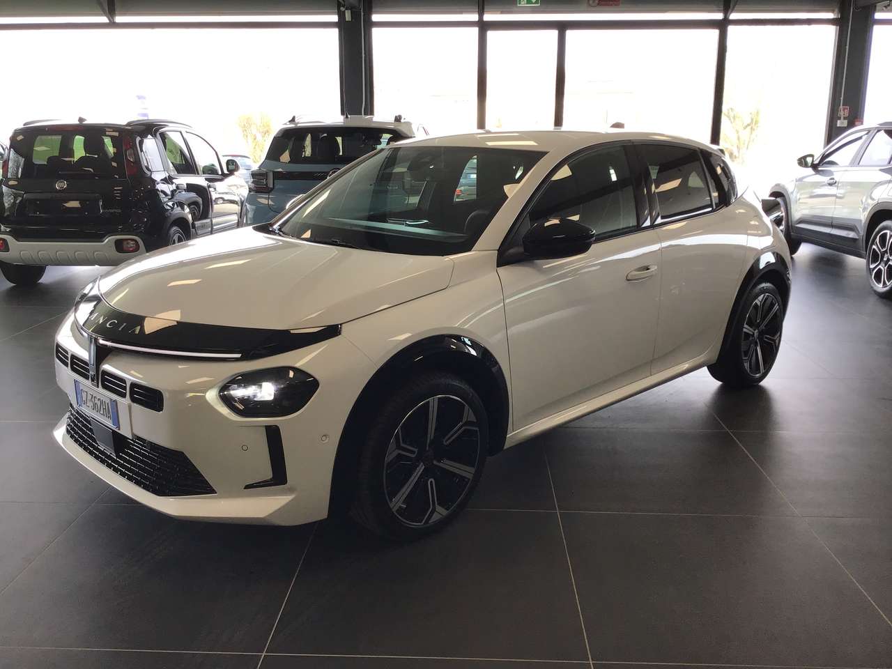 Lancia Ypsilon LX 1.2 110cv Hybrid