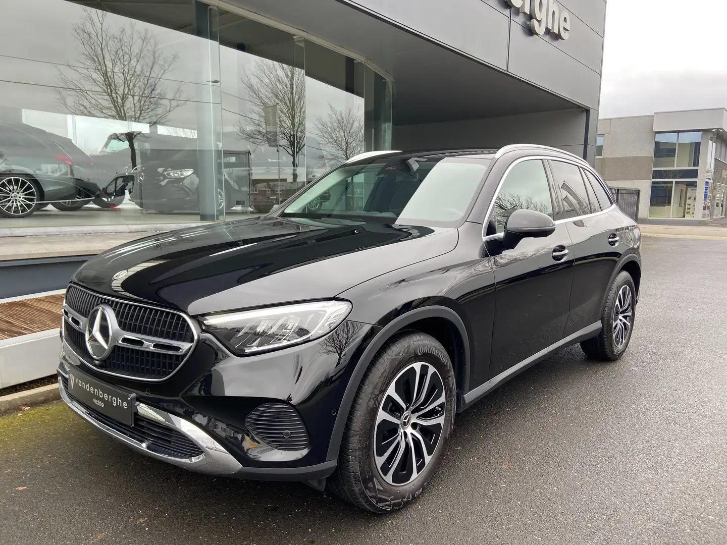 Mercedes-Benz GLC 200 Business Line verwarmd zetels avantgarde sfeerverl Zwart - 2