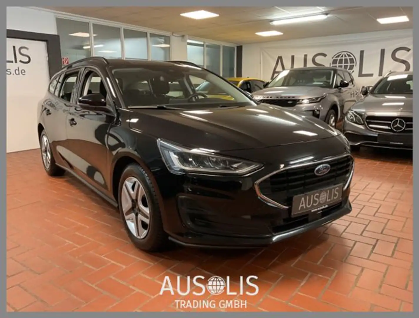 Ford Focus Turnier 1.5 TDCI LED,Navi,Sportsitze, Zwart - 1