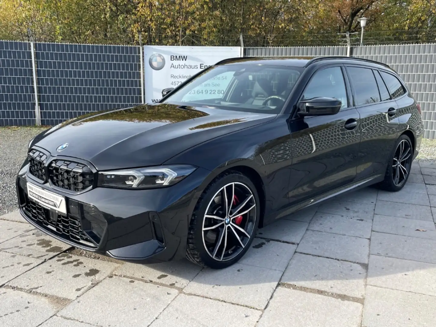 BMW 340 xDrive Touring LM19'' M Sportsitz Navi Pro! Noir - 1