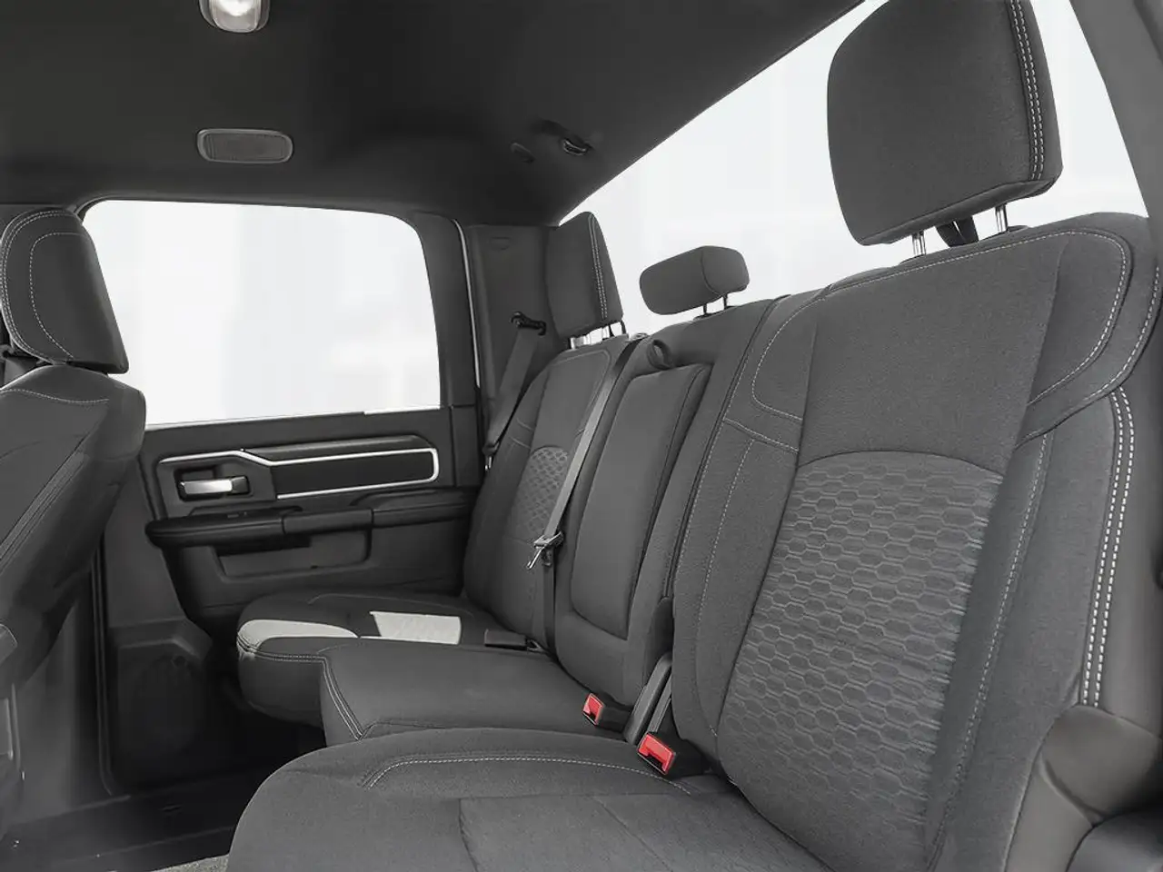 RAM 2500 снимка RAM 2500