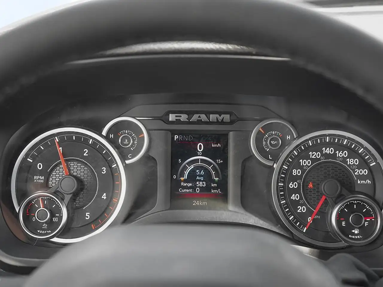 RAM 2500 снимка RAM 2500