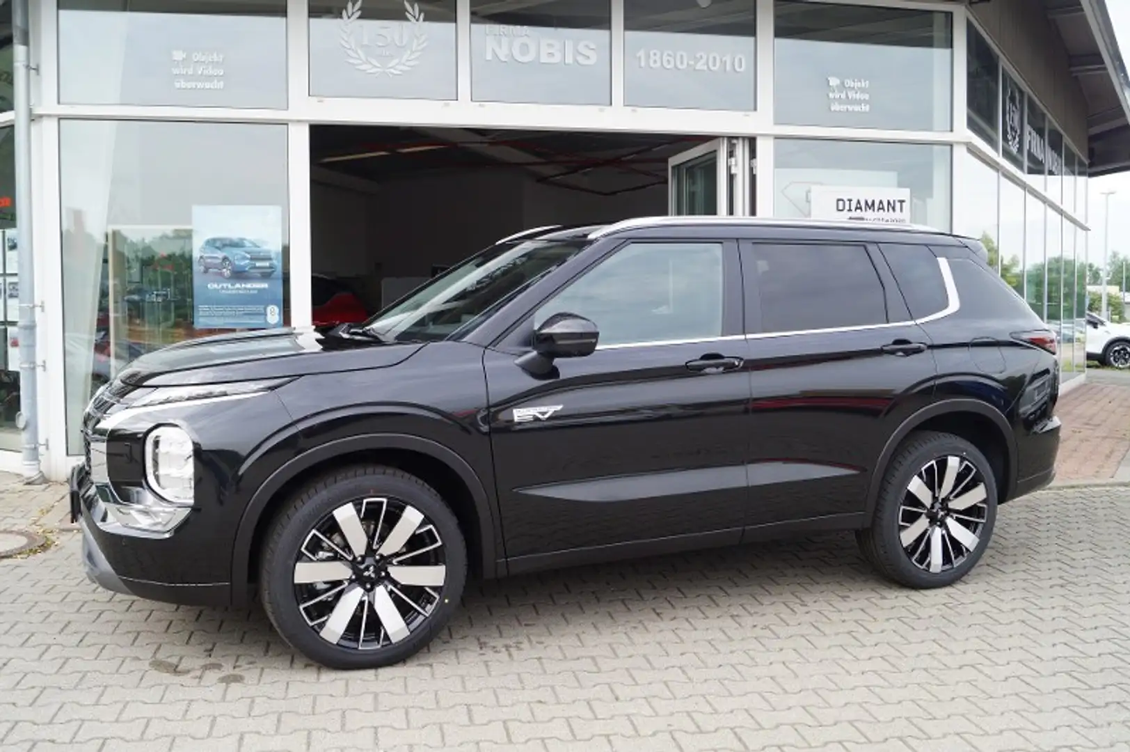 Mitsubishi Outlander 2.4L PHEV Intro Edition Schwarz - 1