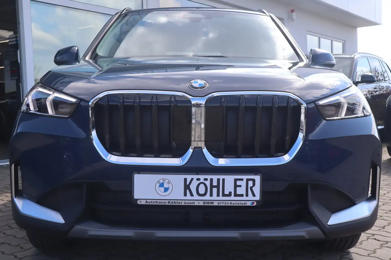 BMW X1 sDrive18i AHK/Komfortzugang/LHZ/LED/SHZ 2