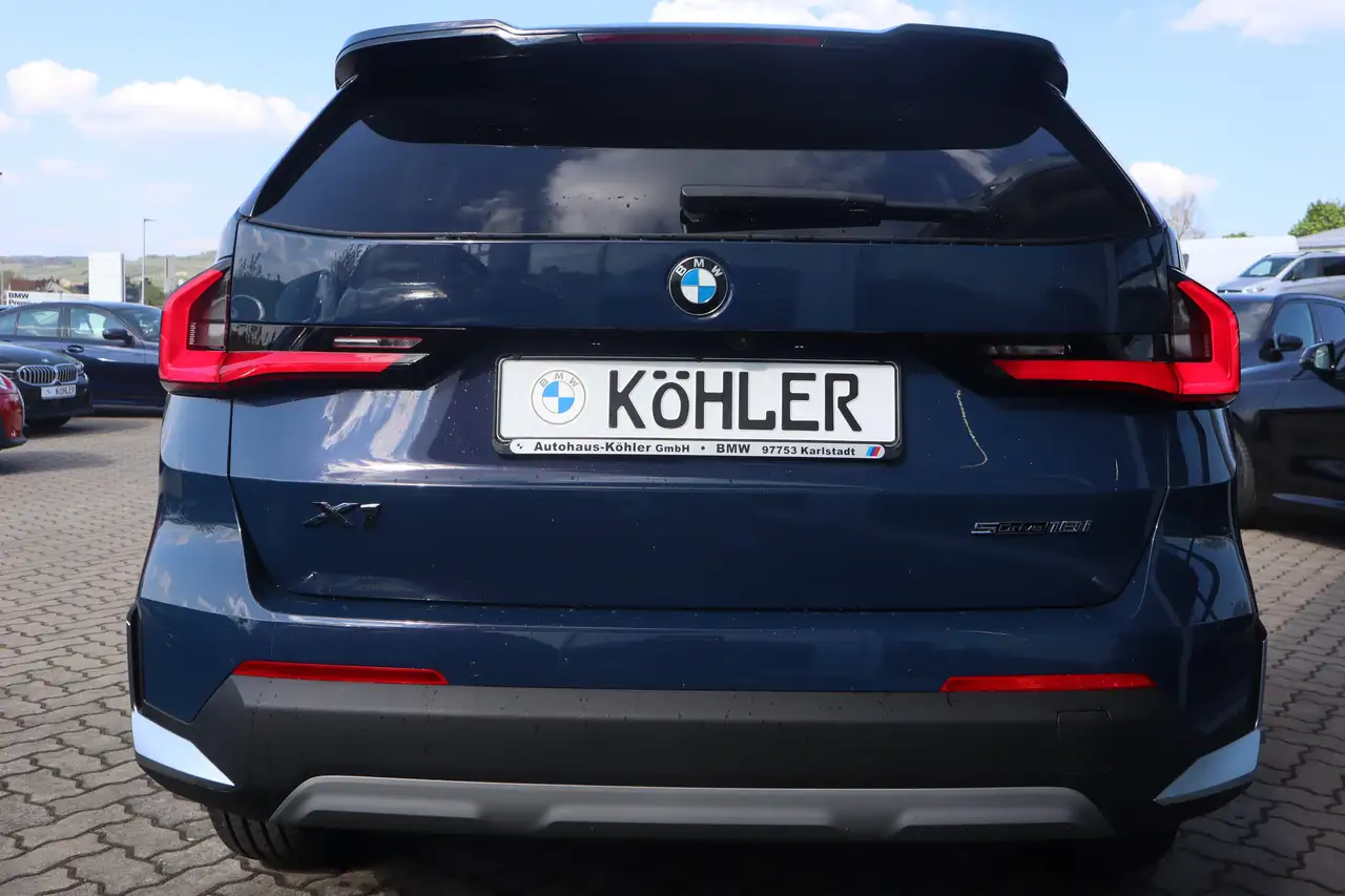 BMW X1 sDrive18i AHK/Komfortzugang/LHZ/LED/SHZ 4