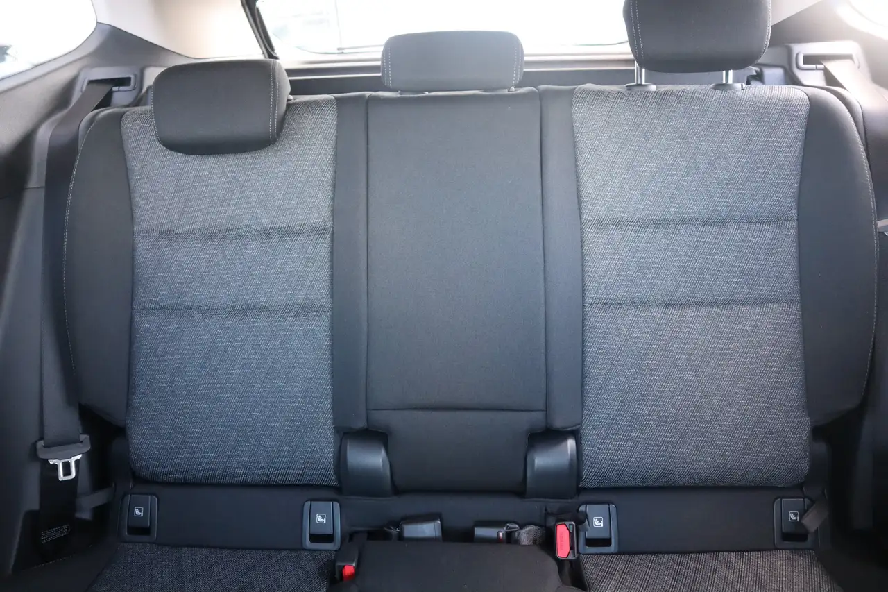 BMW X1 sDrive18i AHK/Komfortzugang/LHZ/LED/SHZ 12