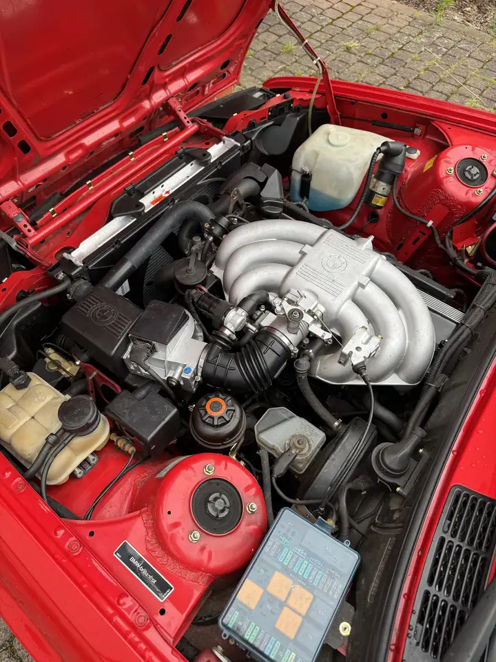 BMW 325i, foto 6