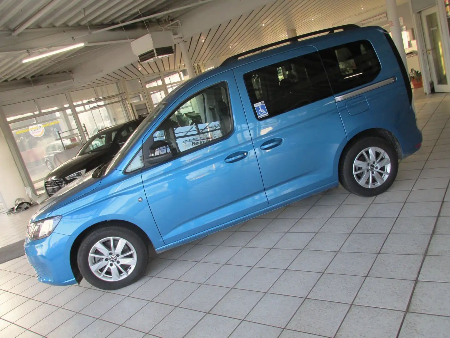 Volkswagen Caddy 2.0 TDI DSG Life, Behindertenumbau Selbstfahrer Blau - 2