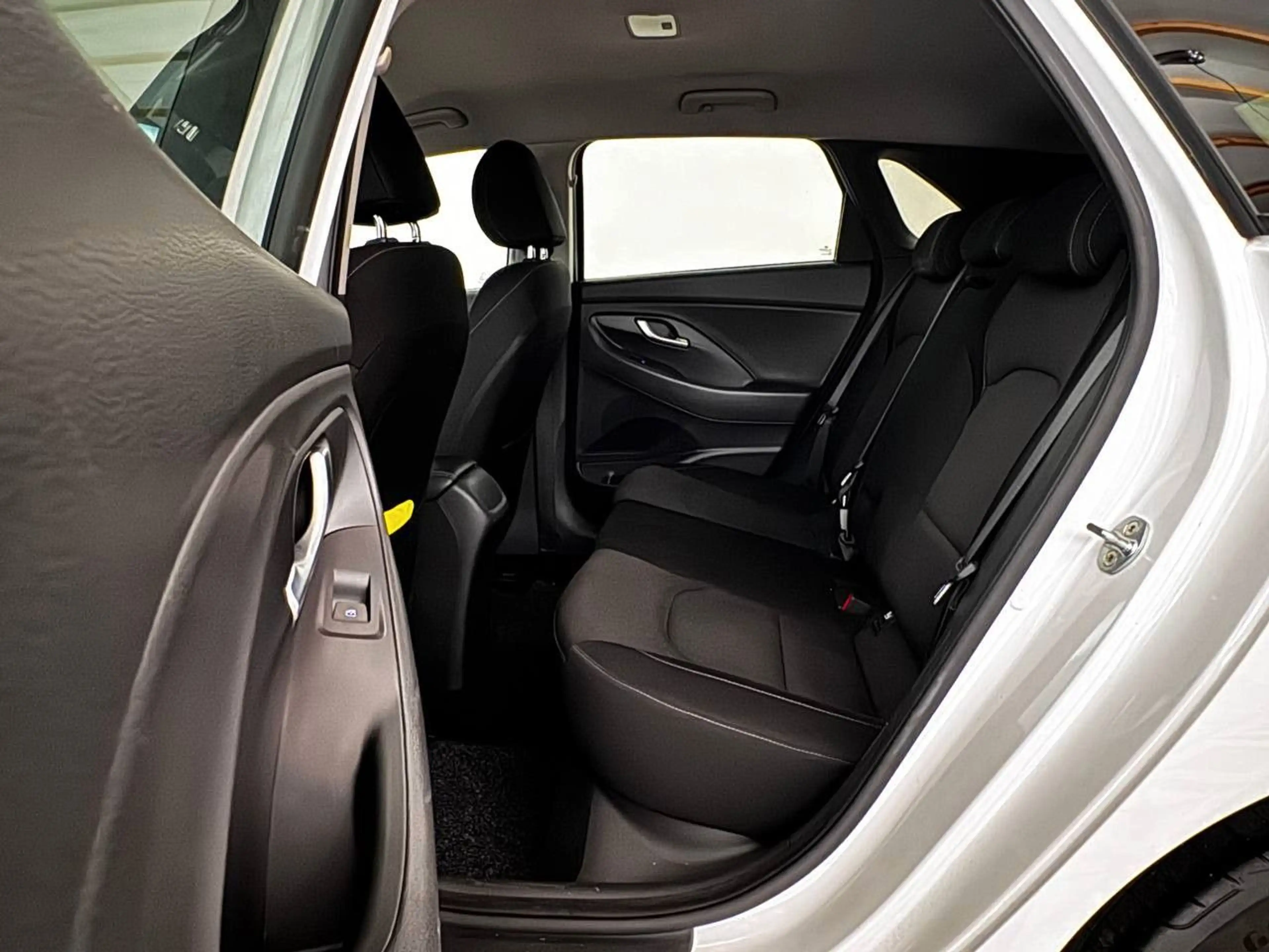 Hyundai i30 Intro Sonderausstattung — photo 13